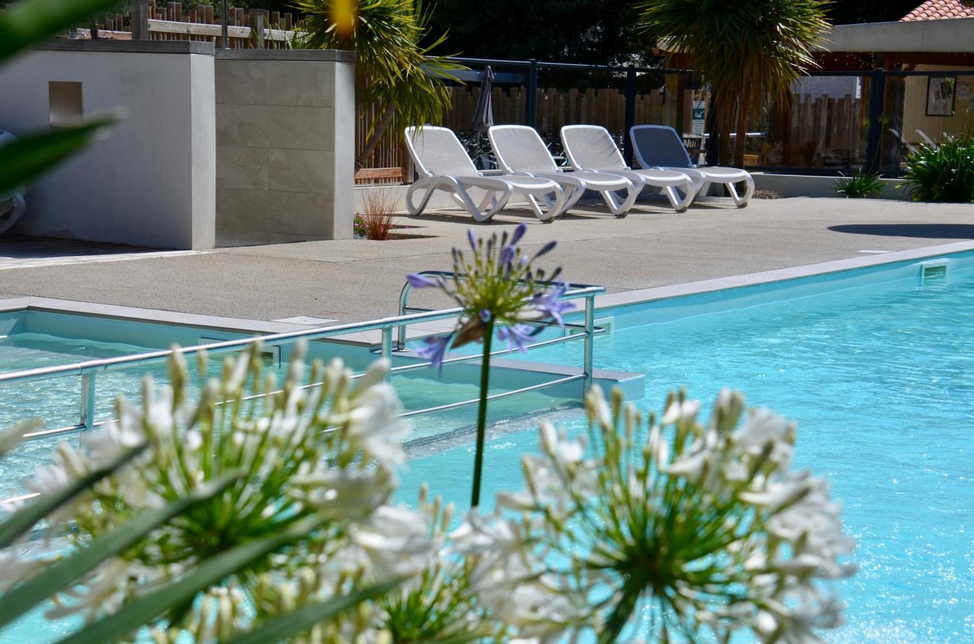 Camping Le Clos Des Pins Longeville-sur-Mer Eksteriør bilde
