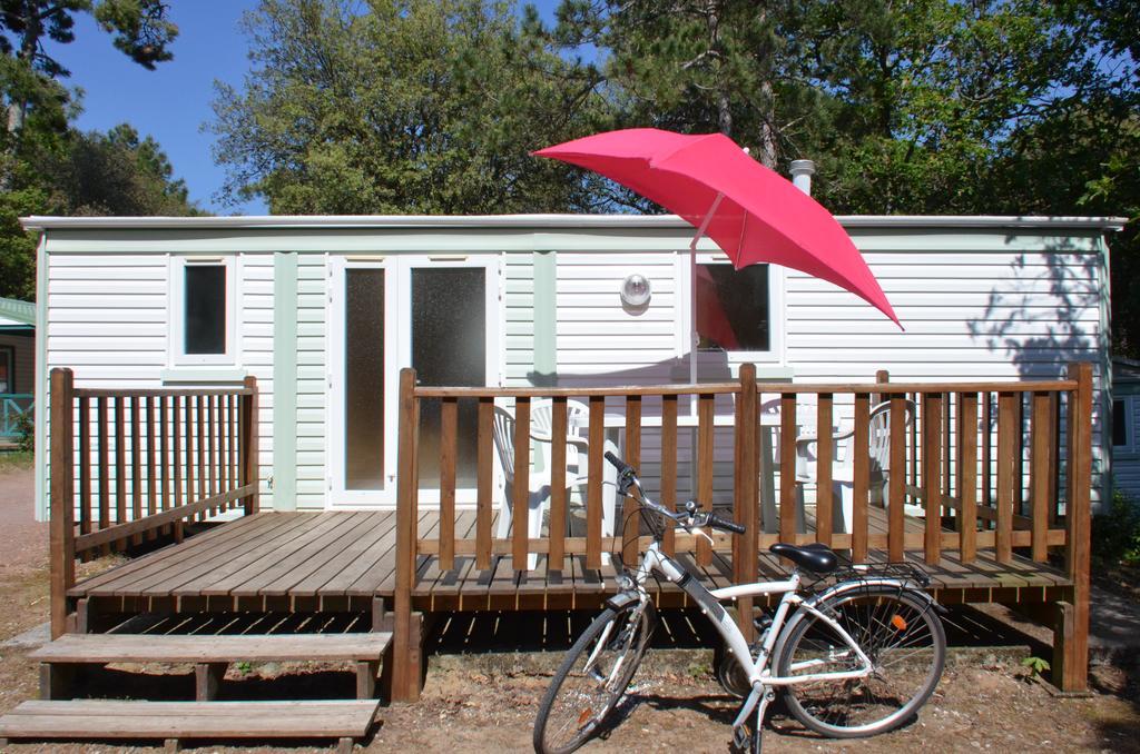 Camping Le Clos Des Pins Longeville-sur-Mer Eksteriør bilde